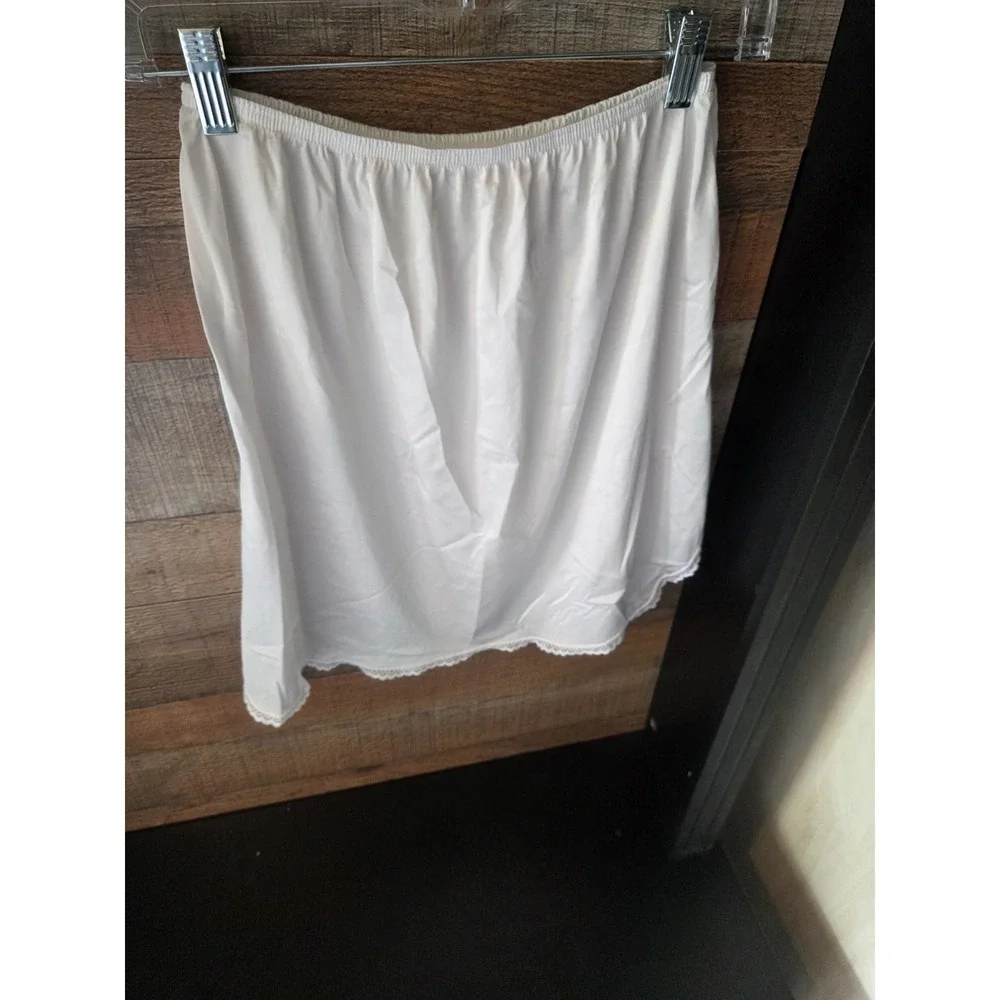 Vanity Fair Half Slip